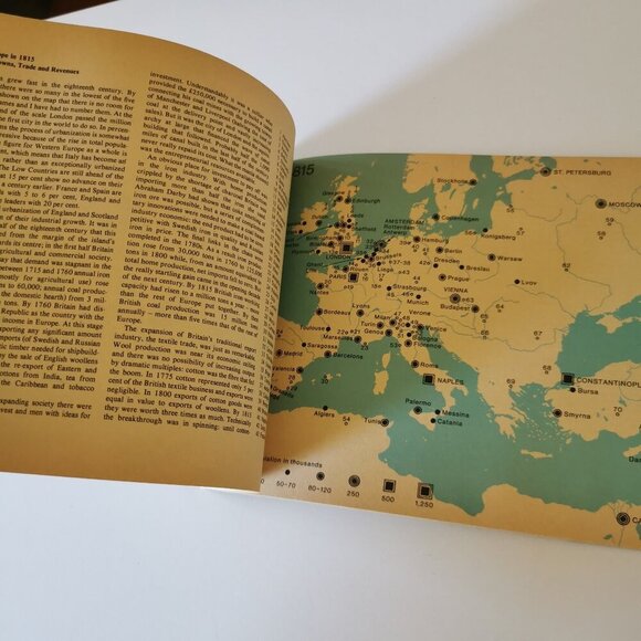 1990s Penguin Book of Modern History to 1815 by Colin McEvedy Historical Maps - Picture 9 of 9